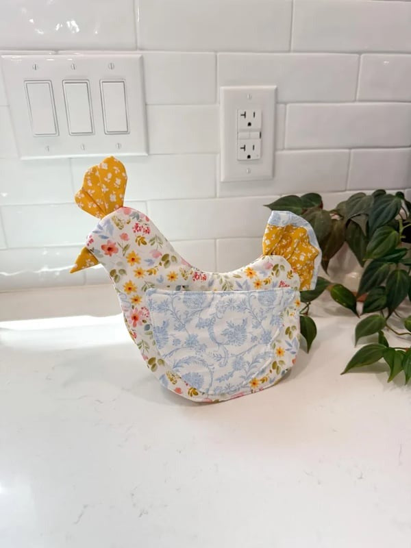🐔 Handmade Chicken Oven Mitt & Pot Holder – Quilted Hen Hot Pad, Insulated & Heat Resistant, Farmhouse Kitchen Decor 🔥🏡